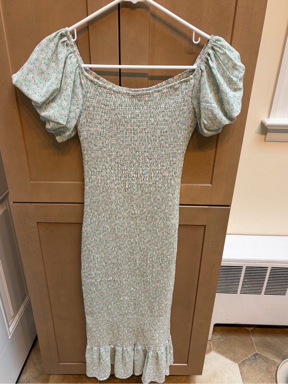 Petal & Pup Mint Green Floral Puff-Sleeve Midi Dress